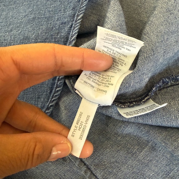 J. Crew Chambray Button Up Top With Ruffles Harbor Blue Wash Size M #BD262 - Picture 11 of 11